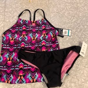 Speedo girls size 16 tanking swimsuit.  New with tags